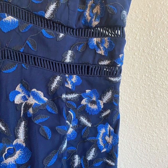 Bardot | 10 Blue Sapphire Lace Floral Midi Dress
